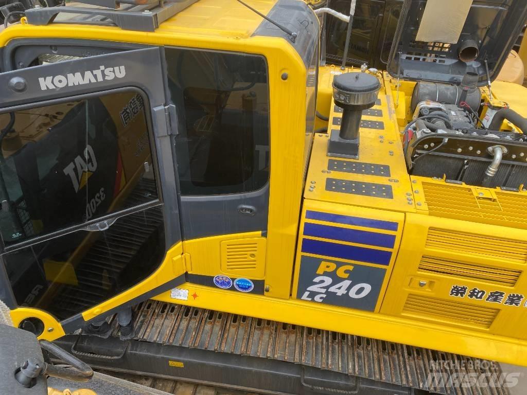 Komatsu PC 240 Kāpurķēžu ekskavatori