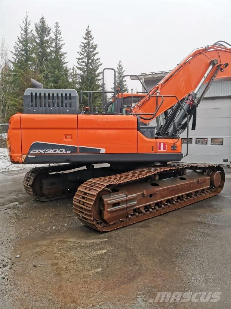Doosan DX 300 LC-5 Kāpurķēžu ekskavatori