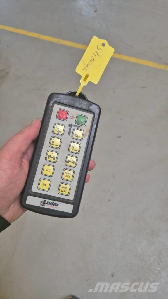 Stronga HL210ST Piekabes ar āķa pacēlāju
