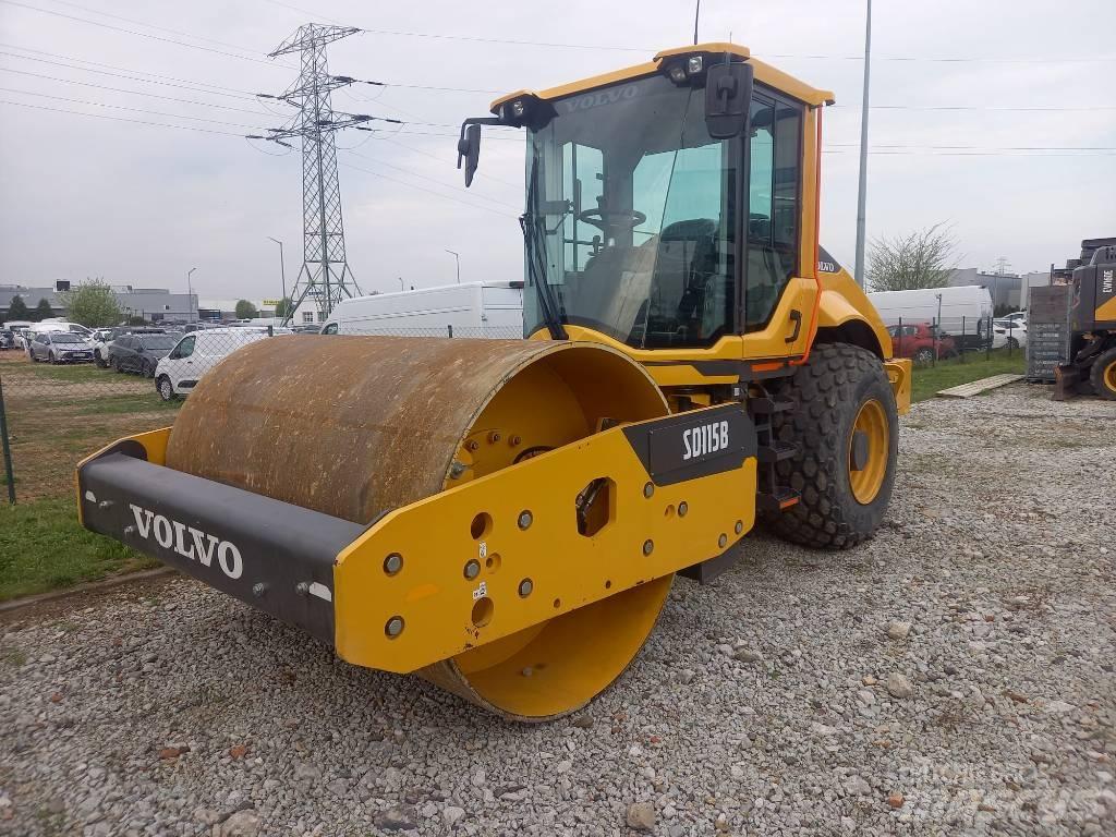 Volvo SD 115 B Vienvalča grunts veltņi
