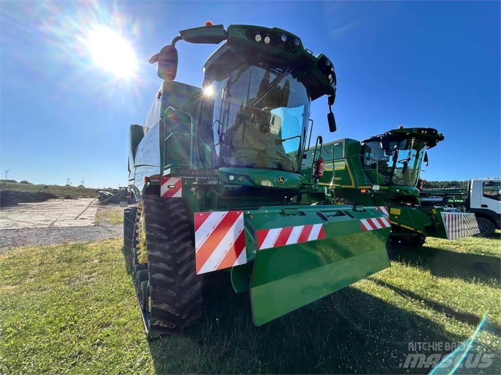 John Deere S780 Ražas novākšanas kombaini