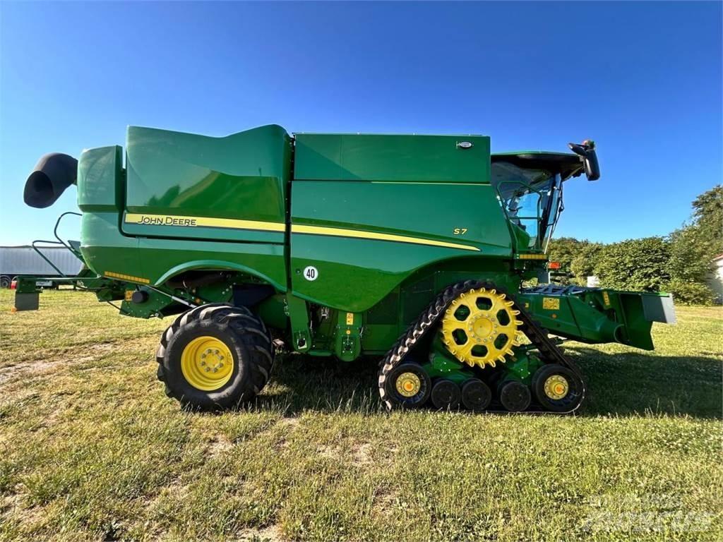 John Deere S780 Ražas novākšanas kombaini