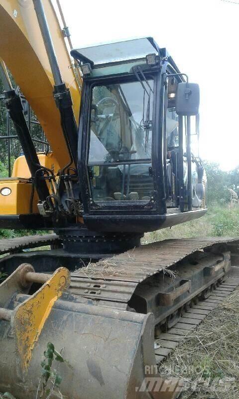 JCB JS220LC Kāpurķēžu ekskavatori