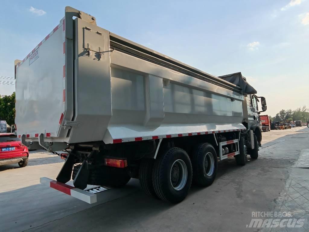 Howo TX 8*4 Pašizgāzējs
