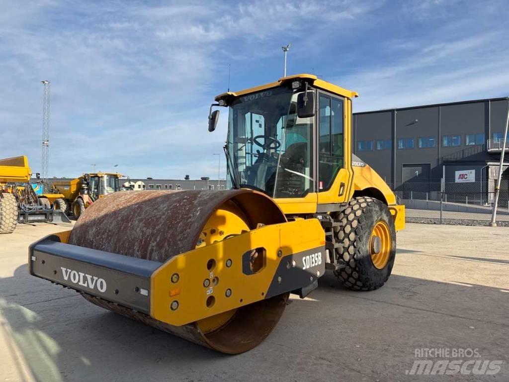 Volvo SD 135 B Vienvalča grunts veltņi