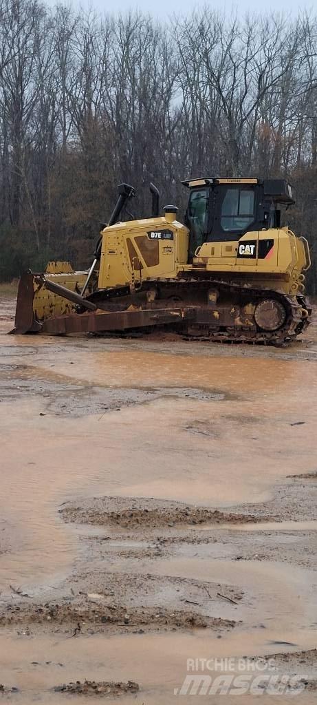 CAT D7E Kāpurķēžu buldozeri