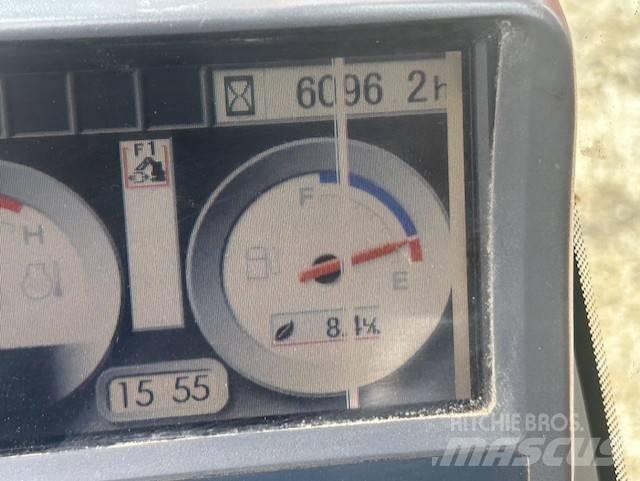 Hitachi USRLC225 Kāpurķēžu ekskavatori