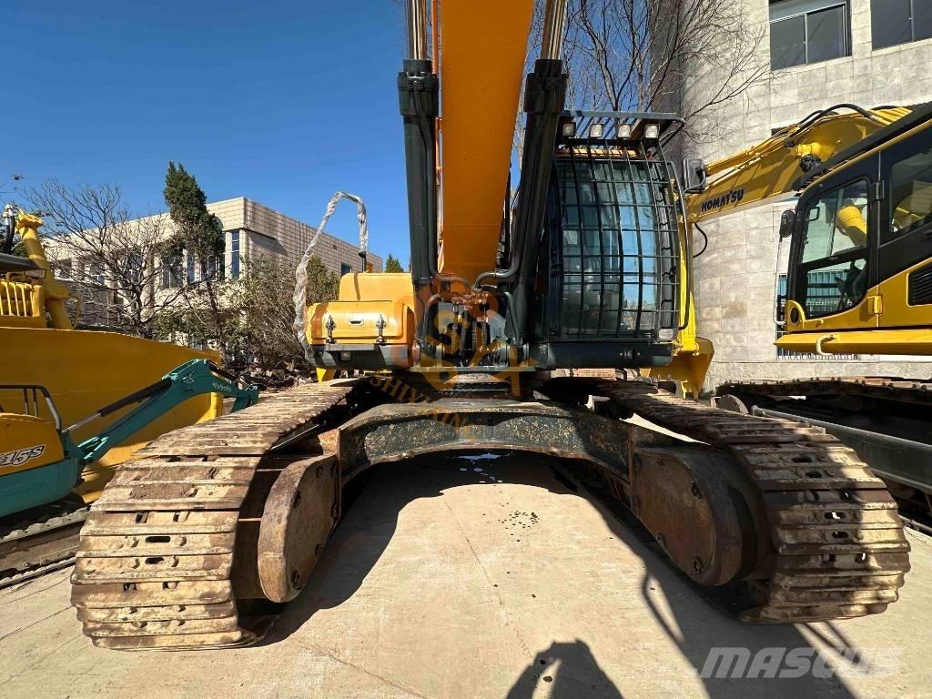 Hyundai Robex 520 VS Kāpurķēžu ekskavatori