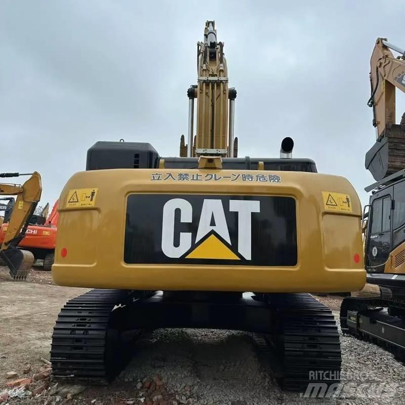 CAT 330 Kāpurķēžu ekskavatori