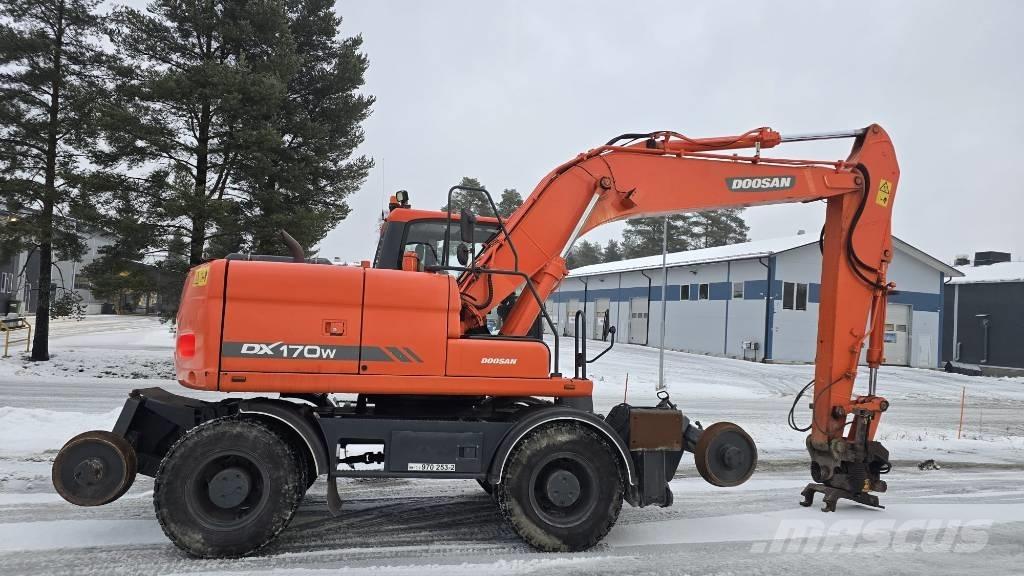Doosan DX 170 W Ekskavatori uz riteņiem