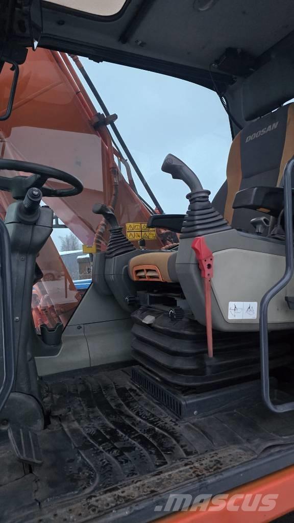 Doosan DX 170 W Ekskavatori uz riteņiem
