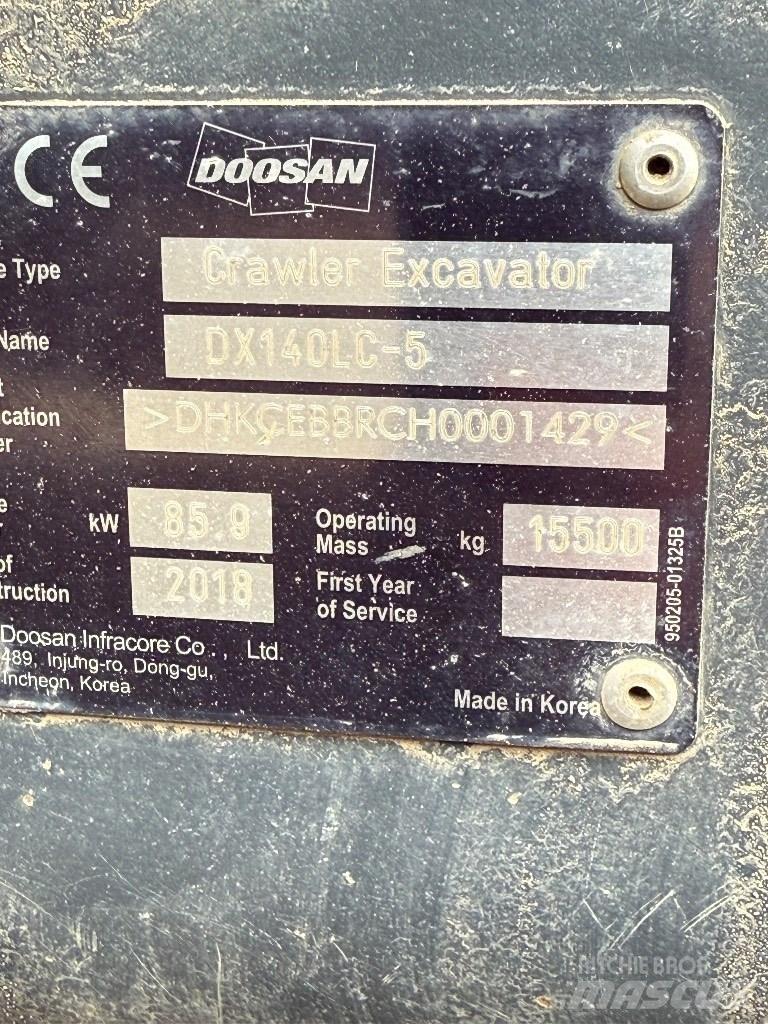 Doosan DX 140 LC Kāpurķēžu ekskavatori