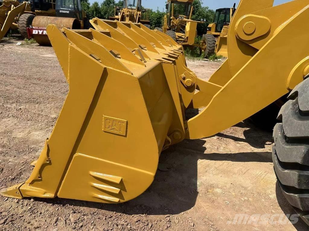 CAT 980H Iekrāvēji uz riteņiem