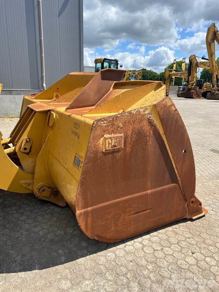 CAT 980M Iekrāvēji uz riteņiem