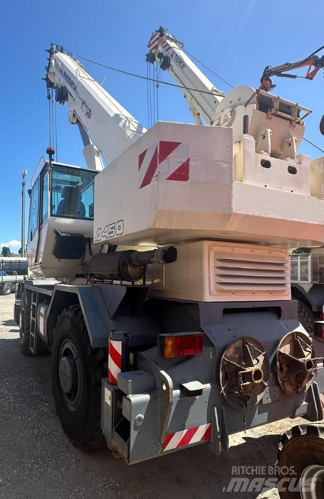 Terex A450 Celtņi nelīdzenām virsmām