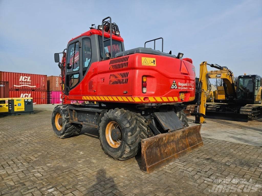 Doosan DX 140 W-3 Ekskavatori uz riteņiem
