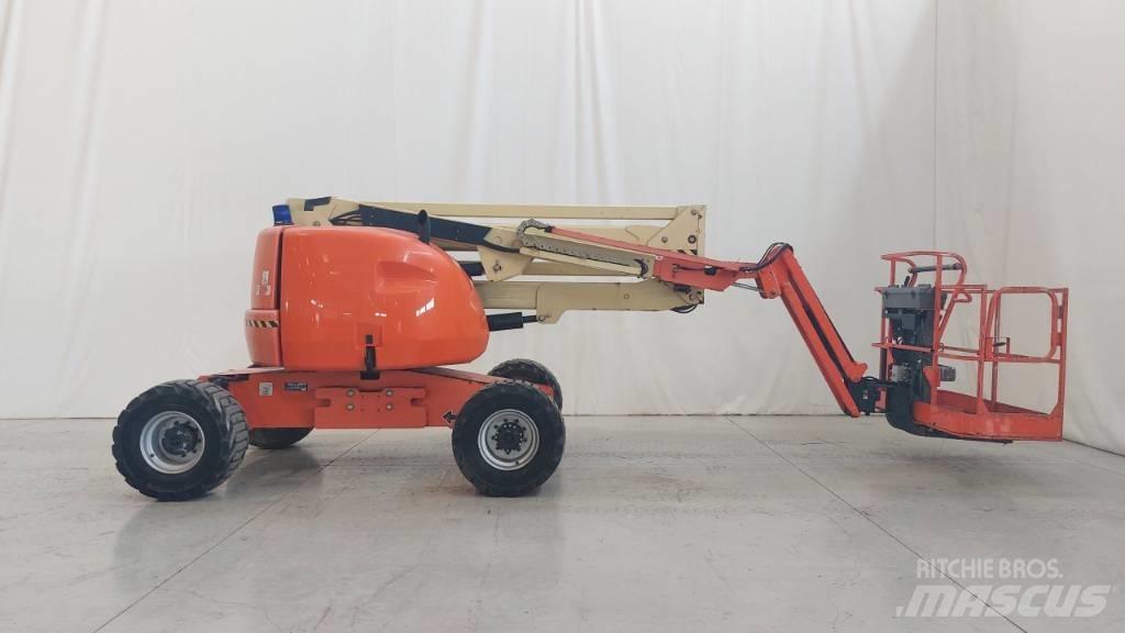 JLG 450 AJ Strēles pacēlāji