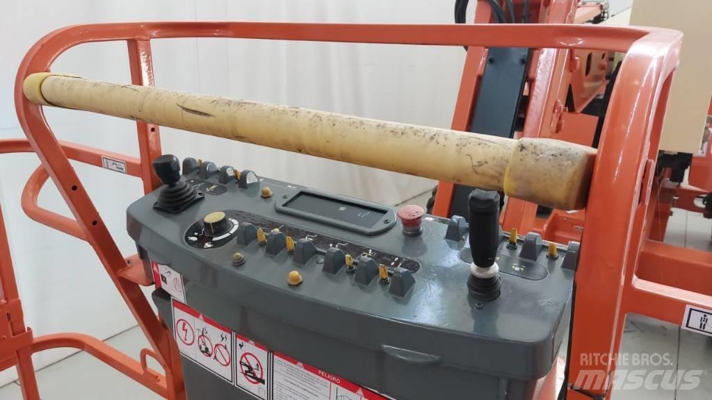 JLG 450 AJ Strēles pacēlāji