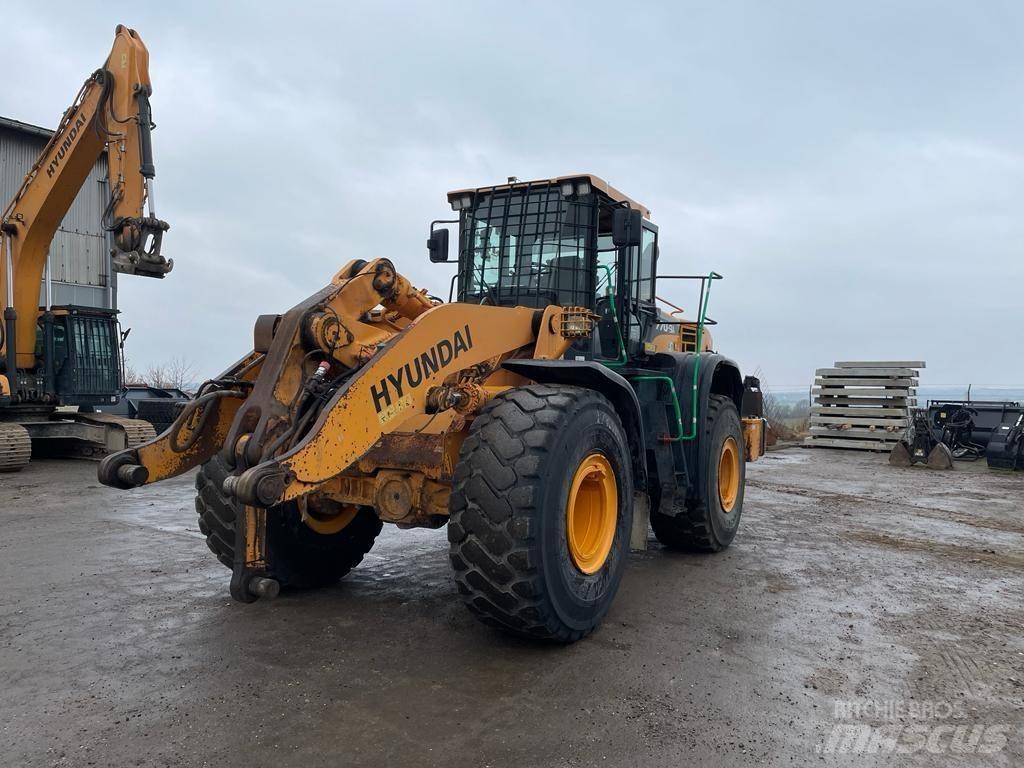 Hyundai HL 770-9 A Iekrāvēji uz riteņiem