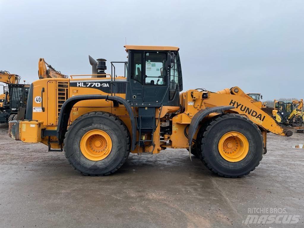 Hyundai HL 770-9 A Iekrāvēji uz riteņiem