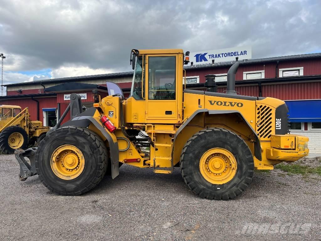 Volvo L 120 E Iekrāvēji uz riteņiem