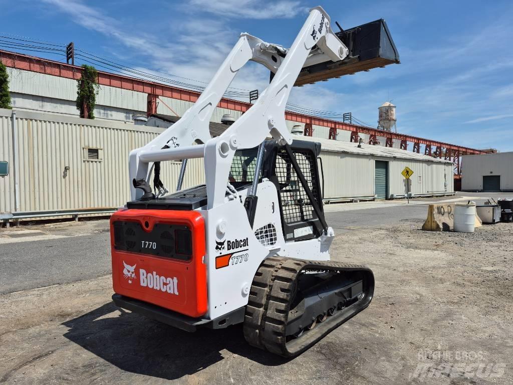 Bobcat T 770 Lietoti riteņu kompaktiekrāvēji