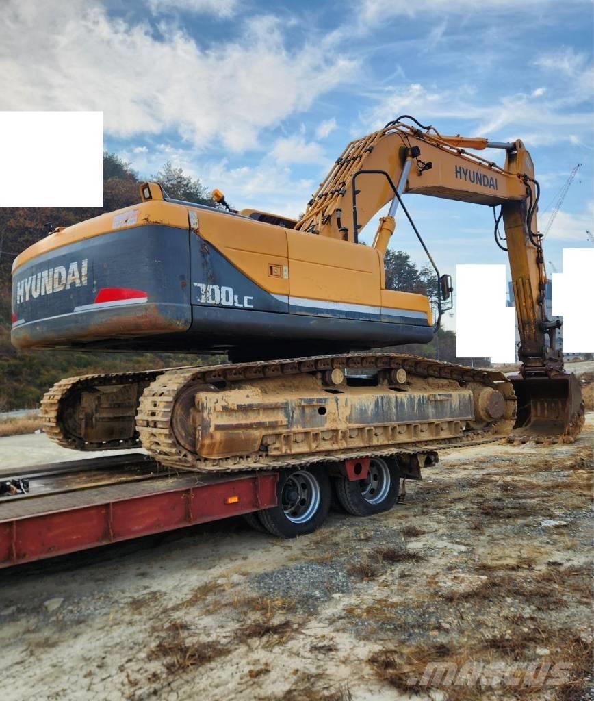 Hyundai Robex 300 LC Kāpurķēžu ekskavatori