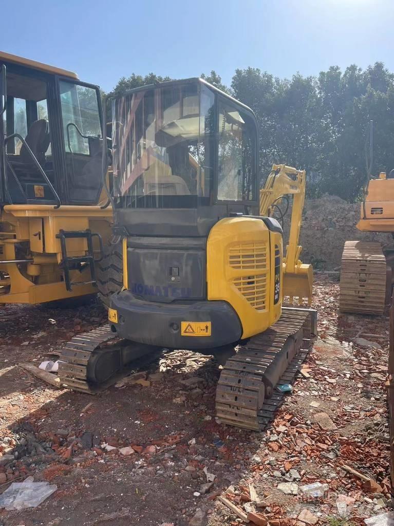 Komatsu PC 35 Kāpurķēžu ekskavatori