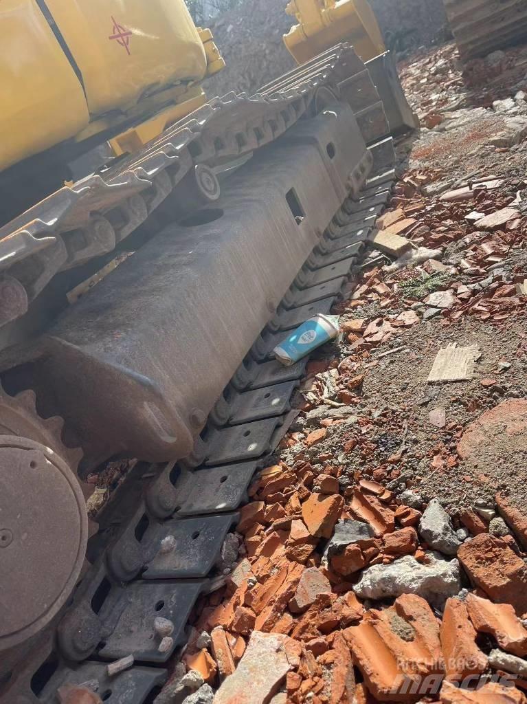 Komatsu PC 35 Kāpurķēžu ekskavatori