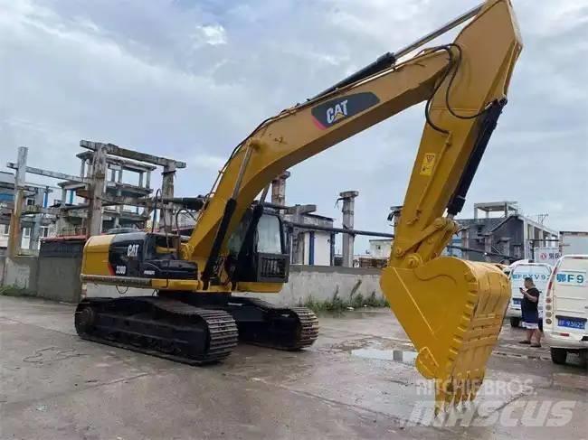 CAT 330D Kāpurķēžu ekskavatori