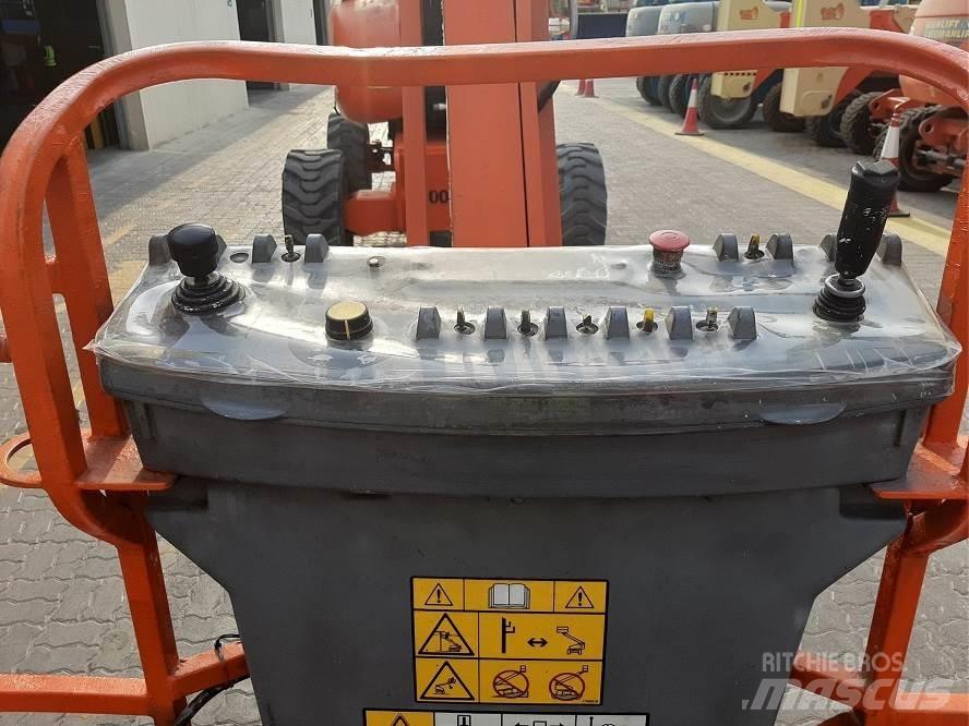 JLG 800AJ Strēles pacēlāji