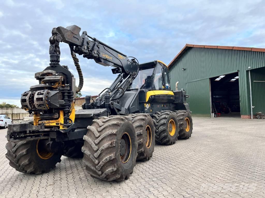 Ponsse Bear 8W Harvesteri