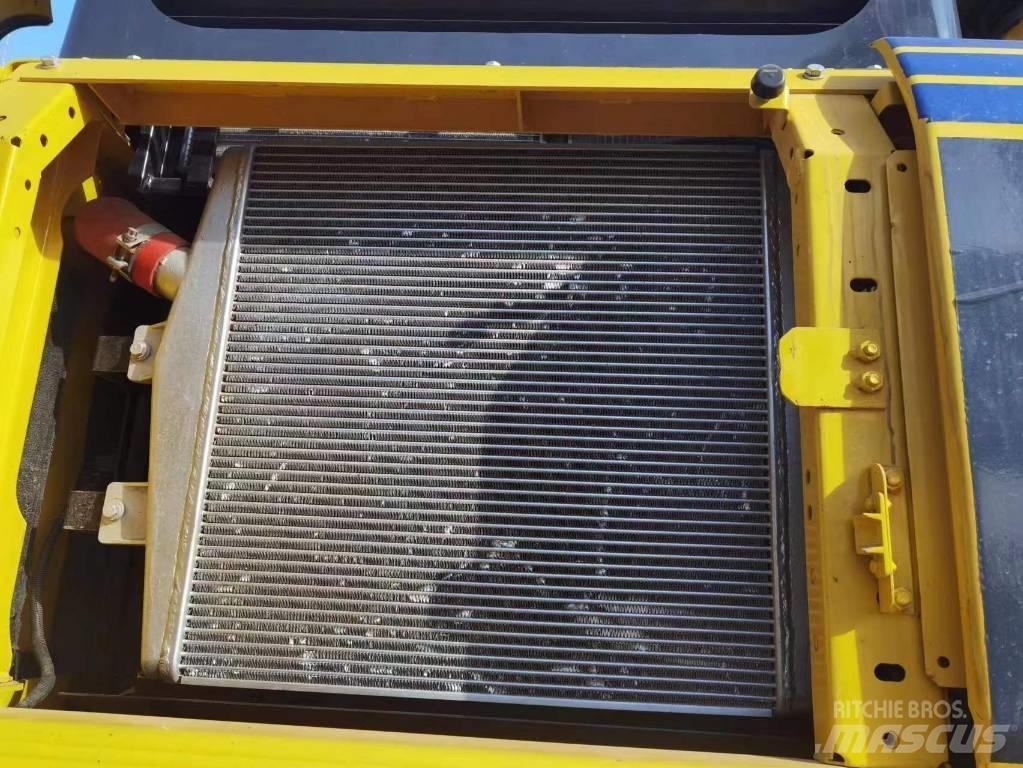 Komatsu PC 450-8 Kāpurķēžu ekskavatori