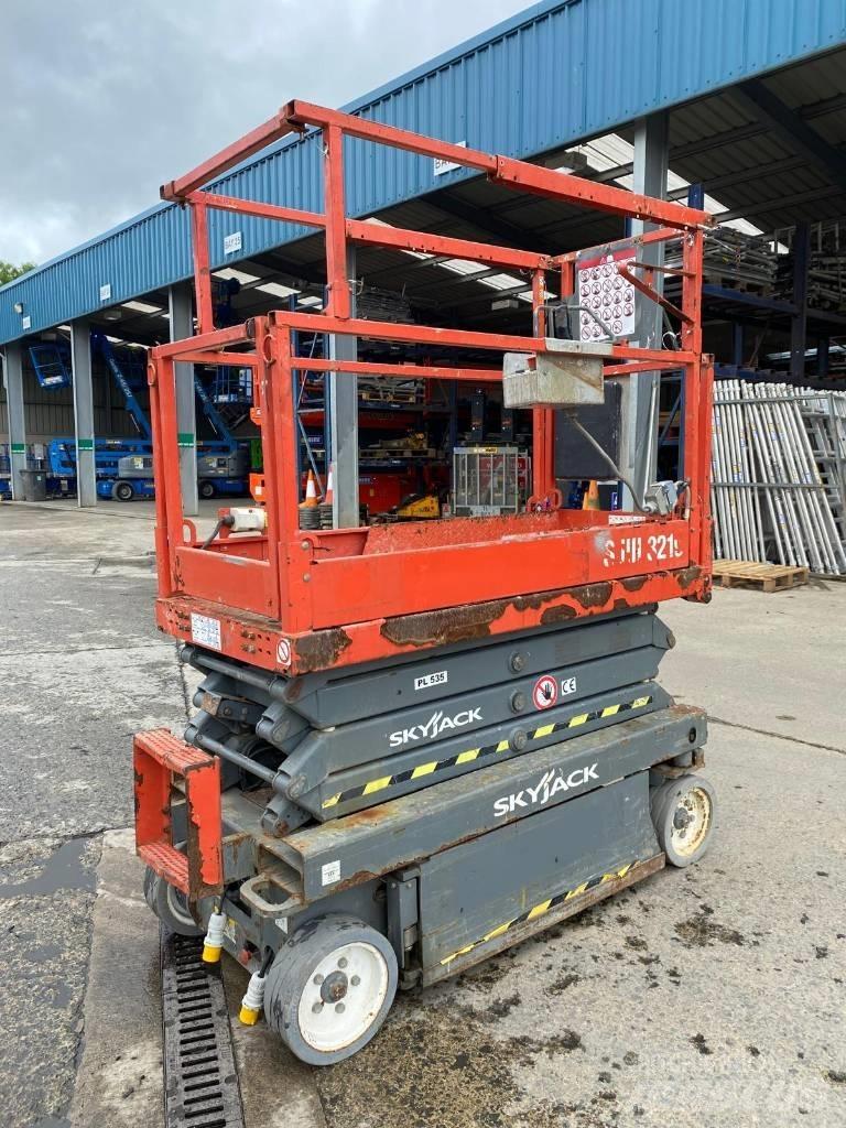 SkyJack SJ 3219 Šķerveida pacēlāji