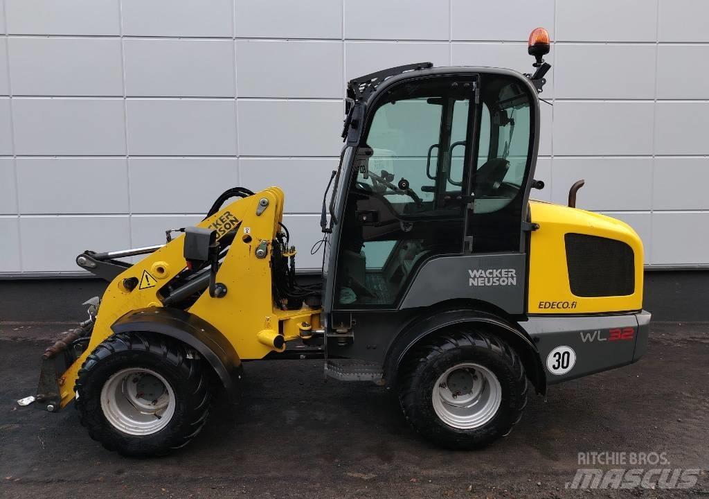 Wacker Neuson WL 32 Iekrāvēji uz riteņiem