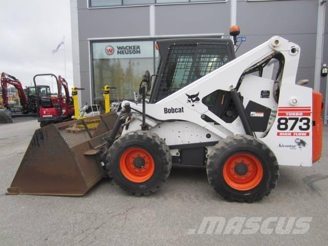 Bobcat 873 HF Lietoti riteņu kompaktiekrāvēji