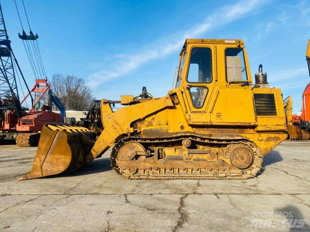 CAT 943 LGP Kāpurķēžu iekrāvēji