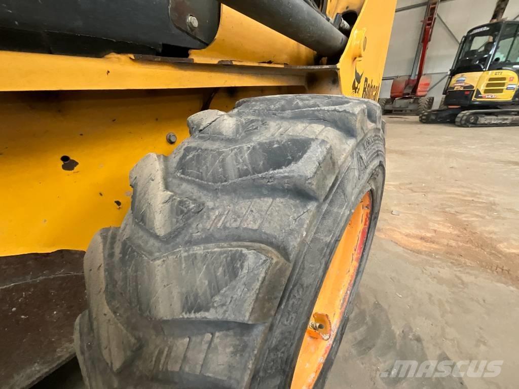 Bobcat S 450 Lietoti riteņu kompaktiekrāvēji