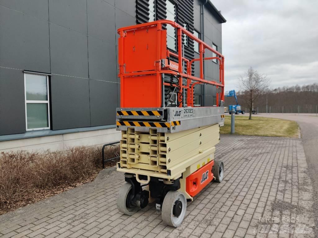 JLG 2630 ES Saxlift Šķerveida pacēlāji