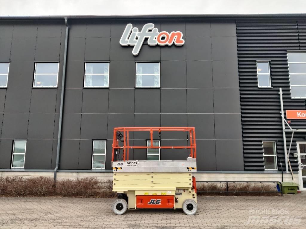JLG 2630 ES Saxlift Šķerveida pacēlāji