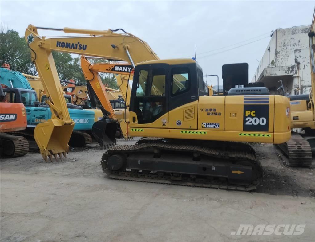 Komatsu PC200-7 Kāpurķēžu ekskavatori