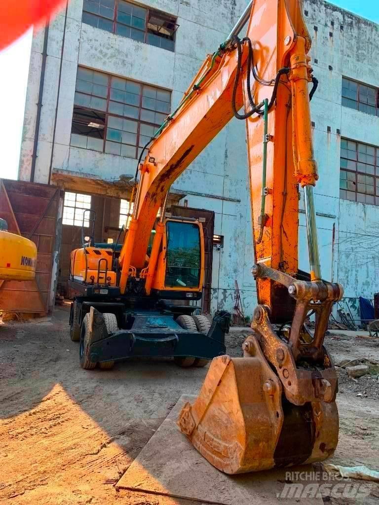 Hyundai R210W-9T Kāpurķēžu ekskavatori