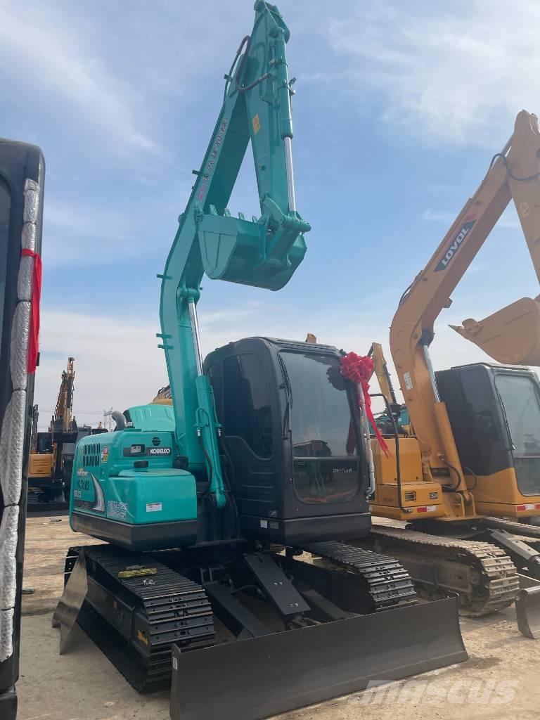 Kobelco SK 75 Kāpurķēžu ekskavatori