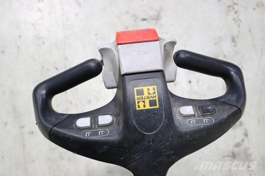 Hyster P2.5 Zemie palešu pacēlāji