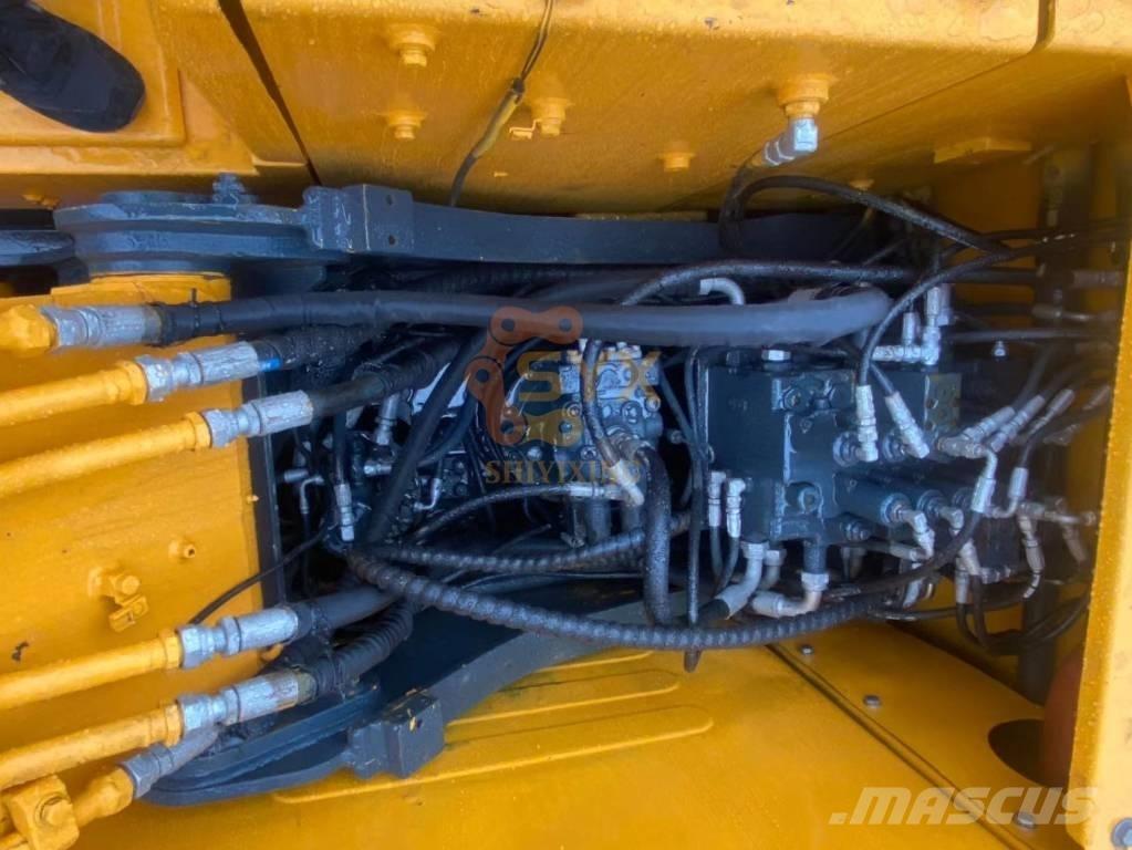 Hyundai 150W -7 Ekskavatori uz riteņiem