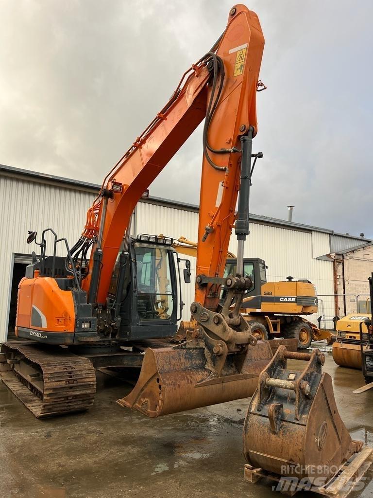 Doosan DX140 LCR Kāpurķēžu ekskavatori