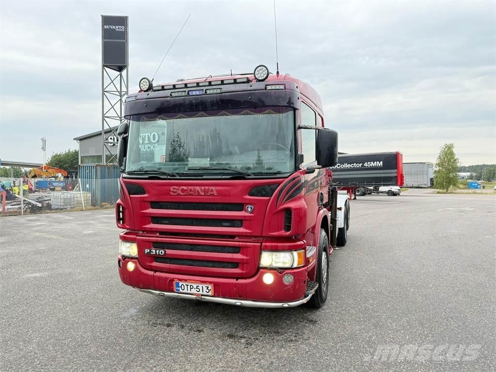 Scania P 310 Smagās mašīnas ar celtni