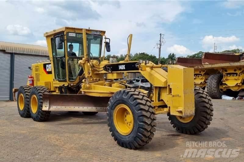 CAT  140K Greideri