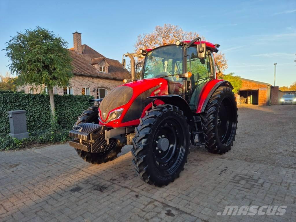 Valtra A105 HiTech Traktori