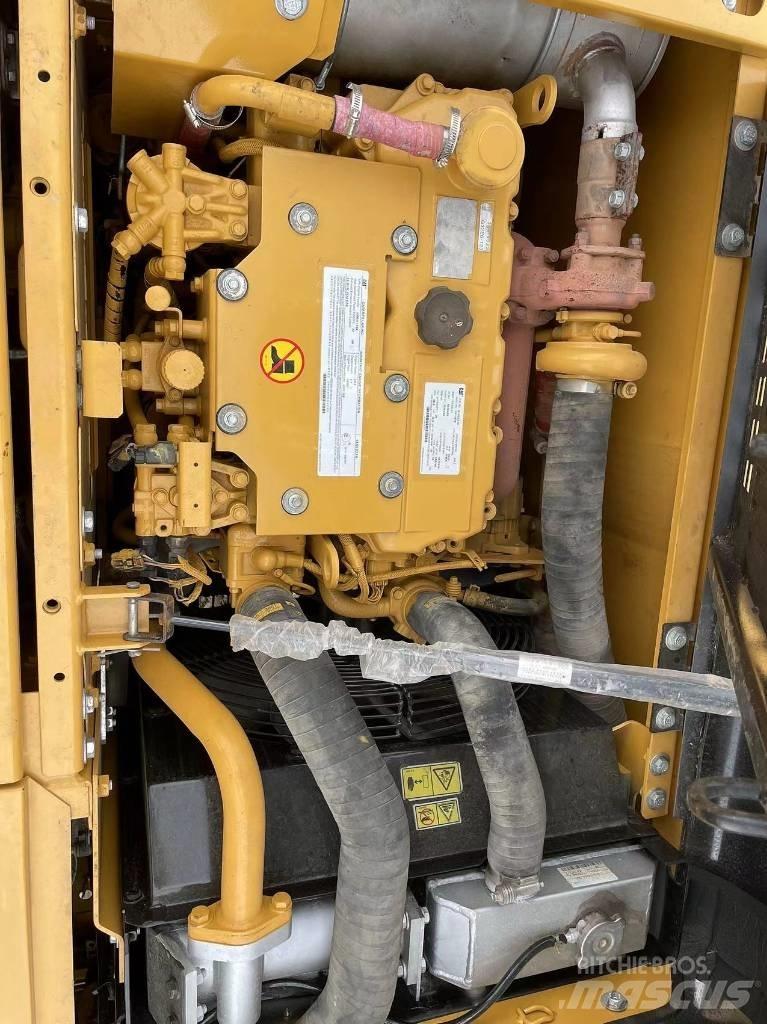 CAT 313GC Kāpurķēžu ekskavatori